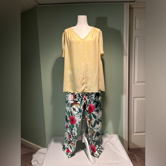 Liz Claiborne yellow short sleeved polyester house size XXl - Picture 2 of 7